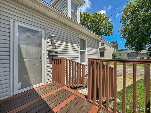 118 W Center ST, Troy, IL 62294