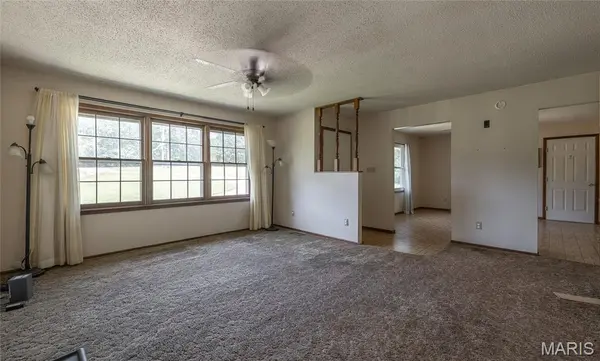27760 Highway U, Crocker, MO 65452