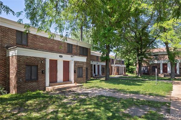 2600 Tyrell DR, Jennings, MO 63136