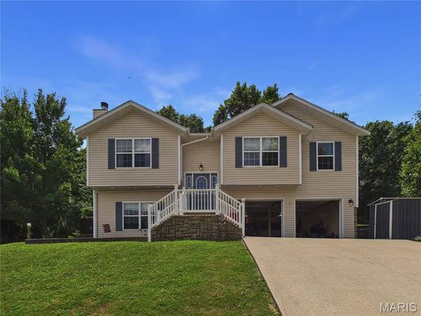 21079 Hideaway LN, St Robert, MO 65584
