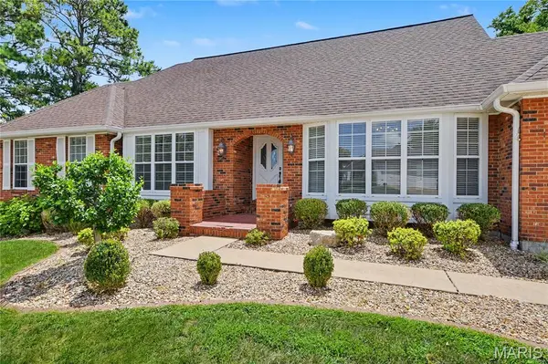 102 Lexington LN, Washington, MO 63090