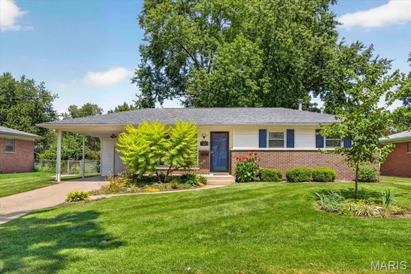 43 Dale Allen DR, Belleville, IL 62226