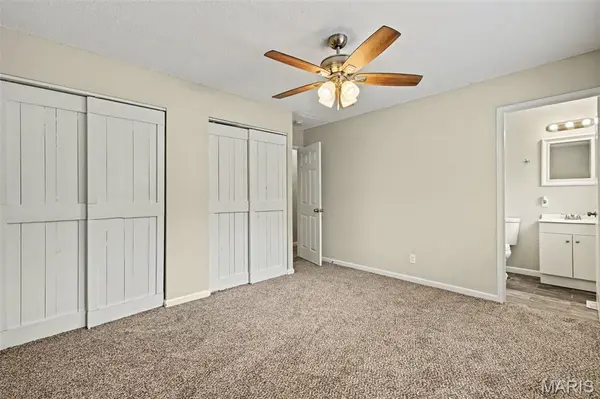 11748 Vizcuya CT, Florissant, MO 63033