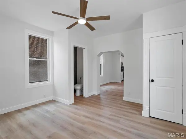 4126 Beethoven AVE, St Louis, MO 63116
