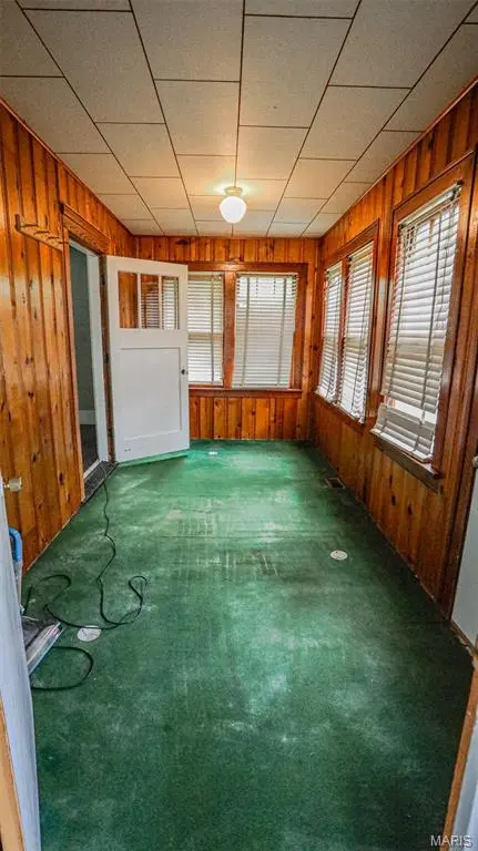 302 N Walnut ST, Rolla, MO 65401