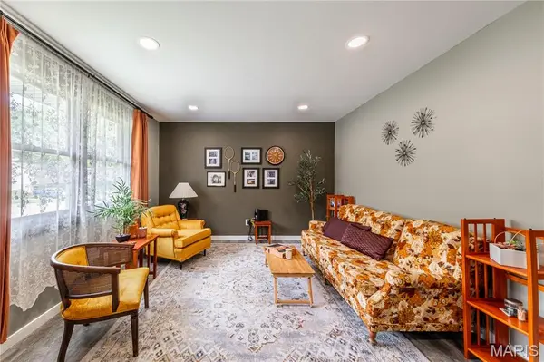 908 Odus DR, Jackson, MO 63755