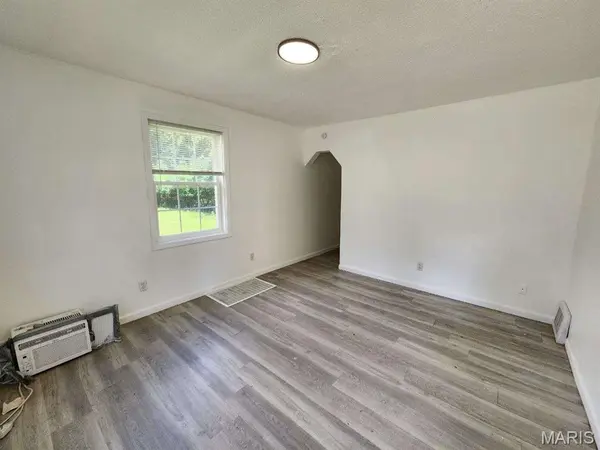 3966 Kleinschmidt Anex, Arnold, MO 63010