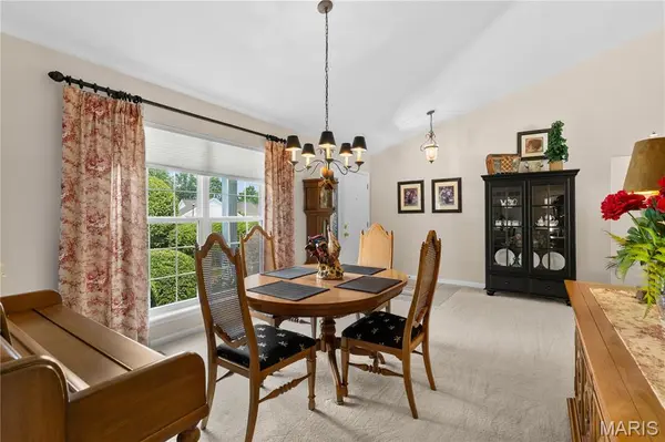8 Autumn Grove CT, O'fallon, MO 63366