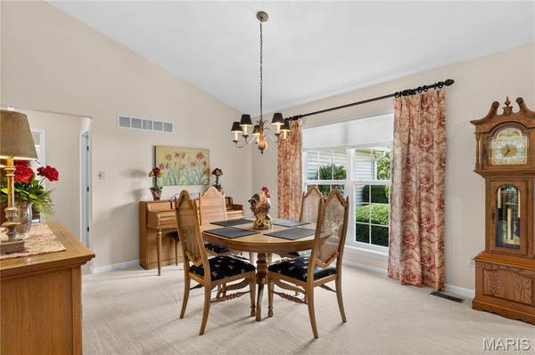 8 Autumn Grove CT, O'fallon, MO 63366