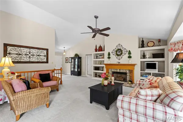 8 Autumn Grove CT, O'fallon, MO 63366