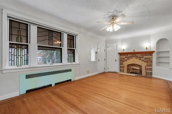 5619 Neosho ST, St Louis, MO 63109