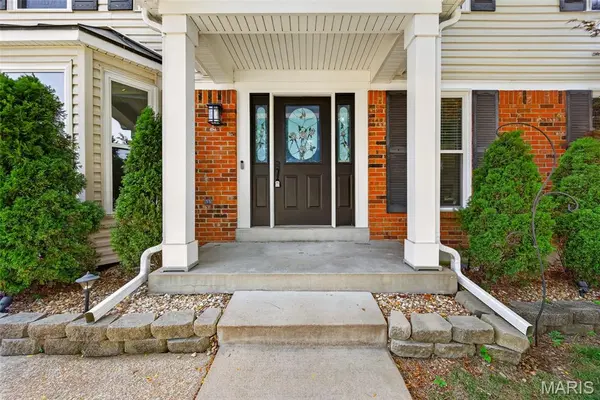 1525 Atlantic Crossing DR, Fenton, MO 63026