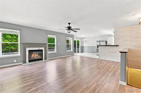 341 Falcon Hill DR, O'fallon, MO 63368