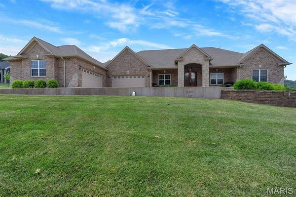 2818 Highland Woods RD, Imperial, MO 63052
