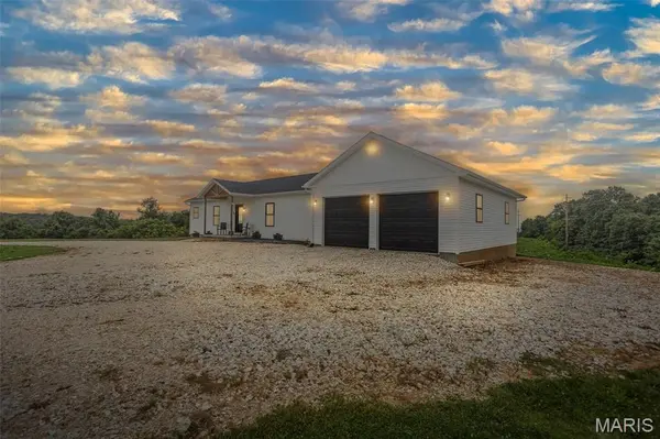 2206 Plummer Hill RD, Hardin, IL 62047