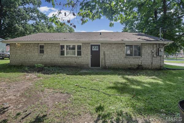 4026 Alby ST, Alton, IL 62002