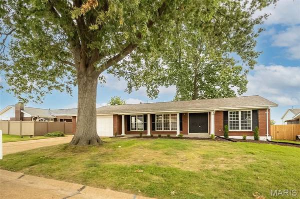 4112 Chasewood DR, Unincorporated, MO 63128