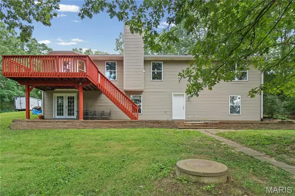 279 Fawn Ridge LN, Hillsboro, MO 63050