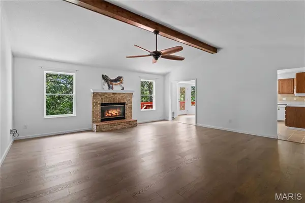 279 Fawn Ridge LN, Hillsboro, MO 63050