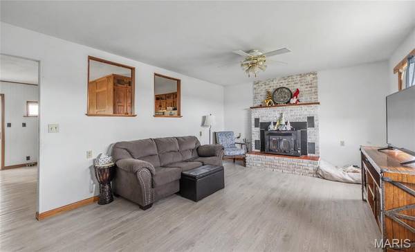 14920 Dillon Outer RD, St James, MO 65559