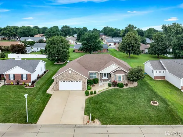 401 Briarcliff DR, Waterloo, IL 62298