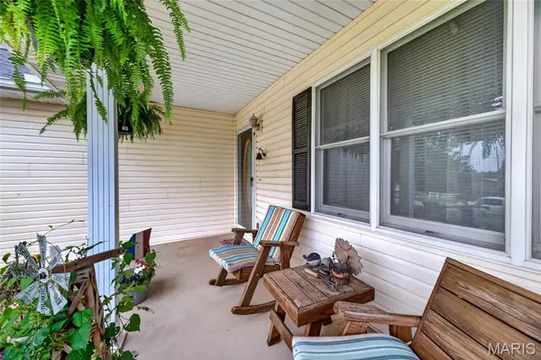 101 S Locust ST, Dixon, MO 65459