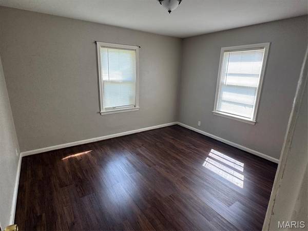 149 Becker DR, Hazelwood, MO 63135