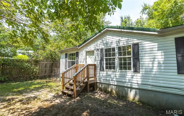 164 Hickory ST, Bourbon, MO 65441