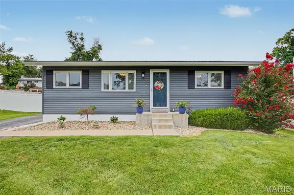 539 Golden Valley DR, Unincorporated, MO 63129
