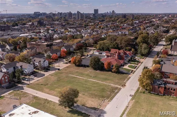 3934 Washington BLVD, St Louis, MO 63108