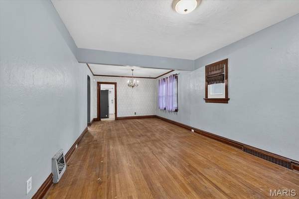 7626 Fairham AVE, University City, MO 63130