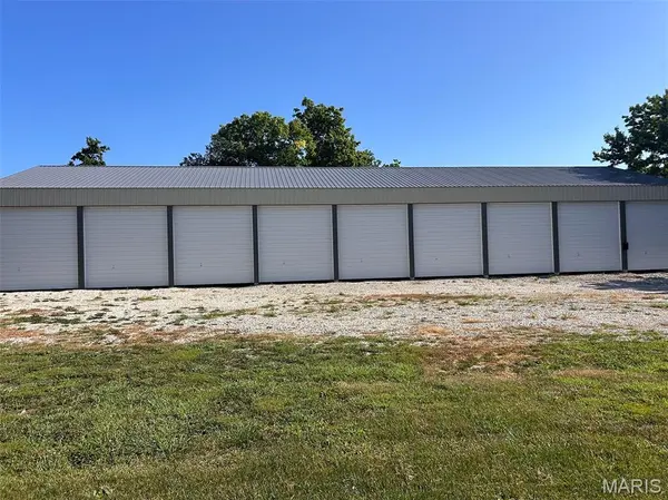 544 N Walnut ST, Kahoka, MO 63445