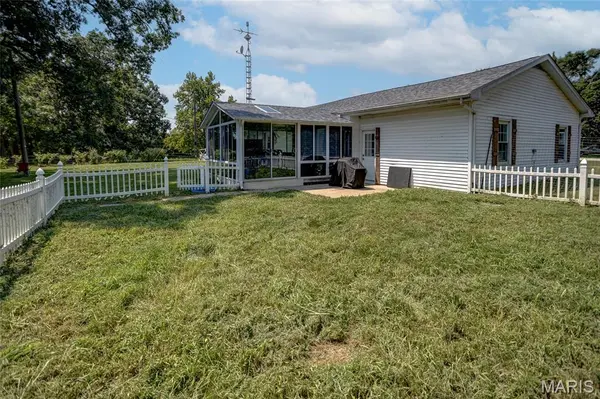 1039 E State Route 108, Rockbridge, IL 62081