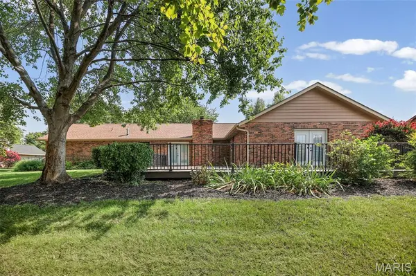 30 Fawn Meadows Drive, Swansea, IL 62226