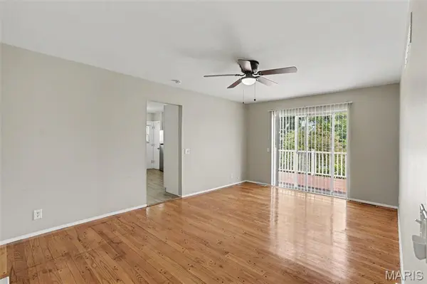 3665 Santiago DR, Florissant, MO 63033