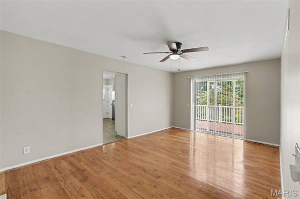 3665 Santiago DR, Florissant, MO 63033