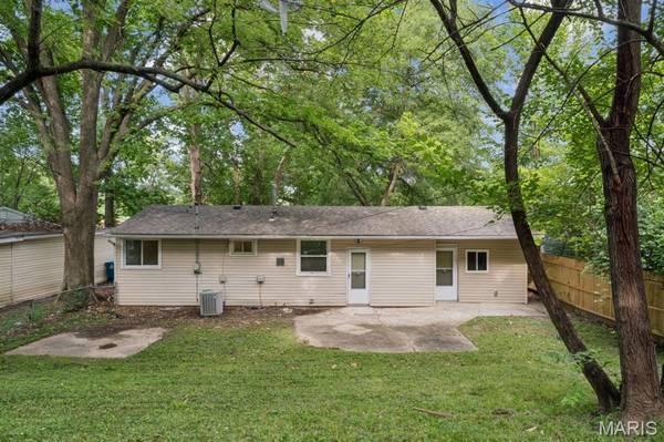 38 Westdell DR, St Louis, MO 63136