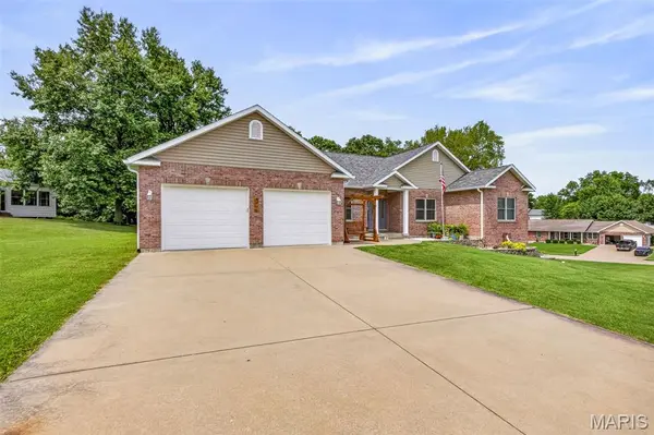1208 Hollow Oak CT, Ste Genevieve, MO 63670