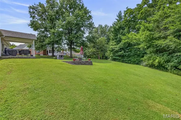 1208 Hollow Oak CT, Ste Genevieve, MO 63670