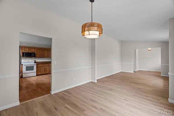 15 Jenny Lind DR, St Peters, MO 63376