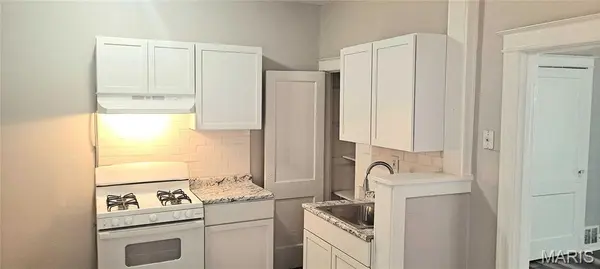 5516 S Grand BLVD, St Louis, MO 63111