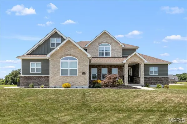 1527 Beveridge CT, Edwardsville, IL 62025