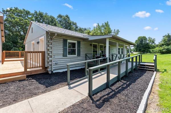 746 Schluersburg RD, Augusta, MO 63332