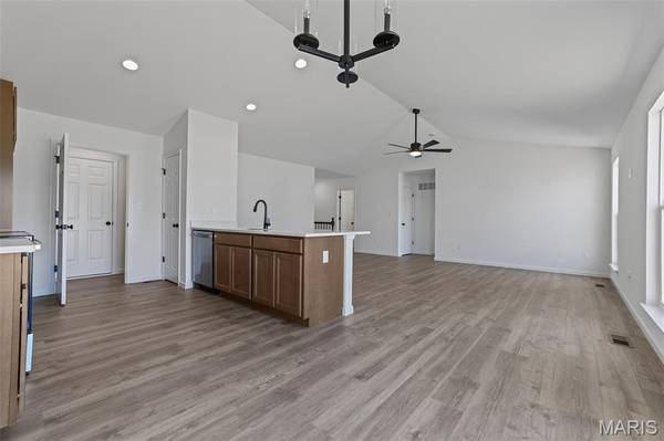 109 Silo Ridge DR, Cuba, MO 65453