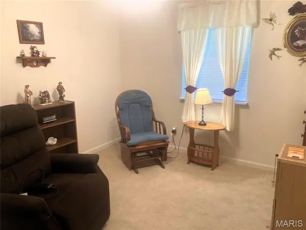 114 S White Oak ST, Desloge, MO 63601