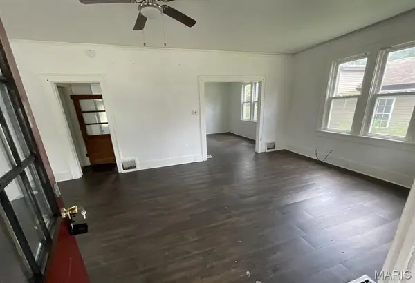 504 E Walnut ST, Gillespie, IL 62033