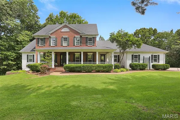 4305 Green Briar CT, Washington, MO 63090