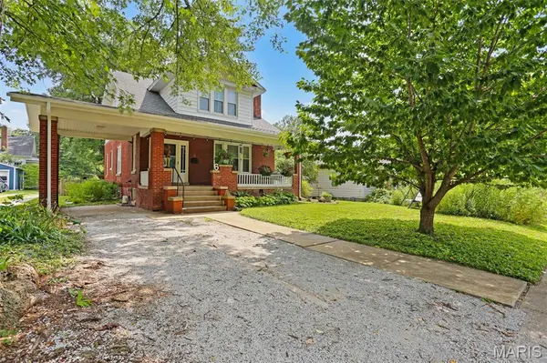 6 Halleck AVE, Edwardsville, IL 62025
