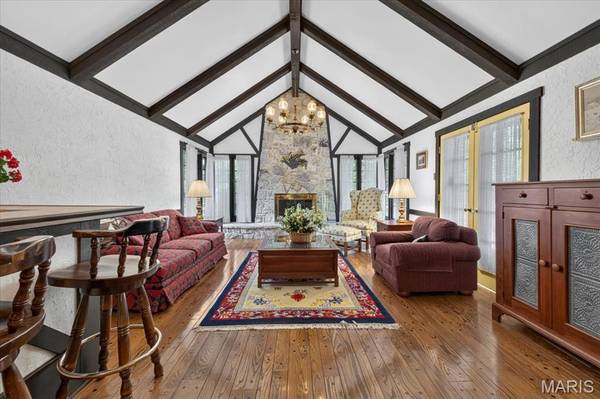 4622 Vixen CIR, Wildwood, MO 63069