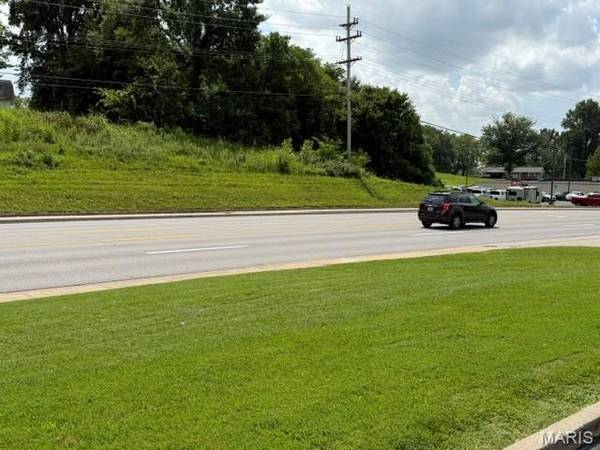 2805 E Jackson BLVD, Jackson, MO 63755